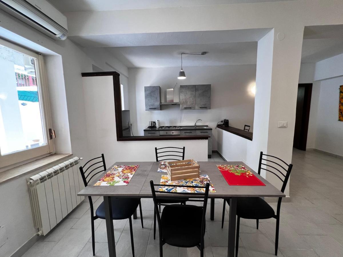 Casa Vacanze Febo Apartment Palermo Exterior photo